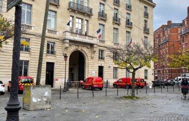 Bar café restaurant parisien bel emplacement porte maillot champ