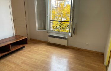 2 PIÈCES RARE AU PIED DU RER A